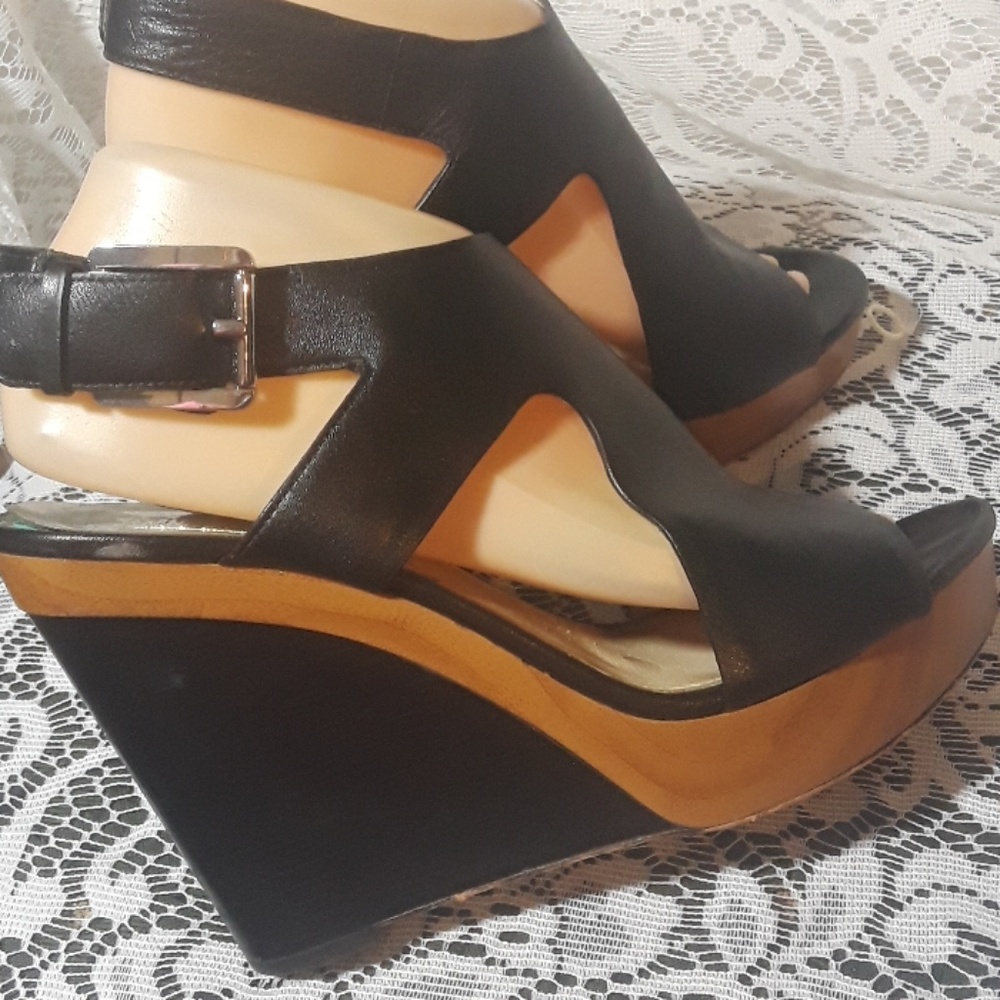 Michael Kors Wedges - Picture 6 of 8